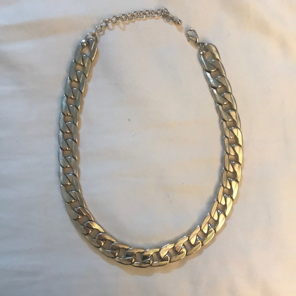 Faux gold chain link choker